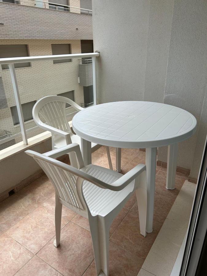 Modern Three Bedroom Flat เพนิสโคลา ภายนอก รูปภาพ